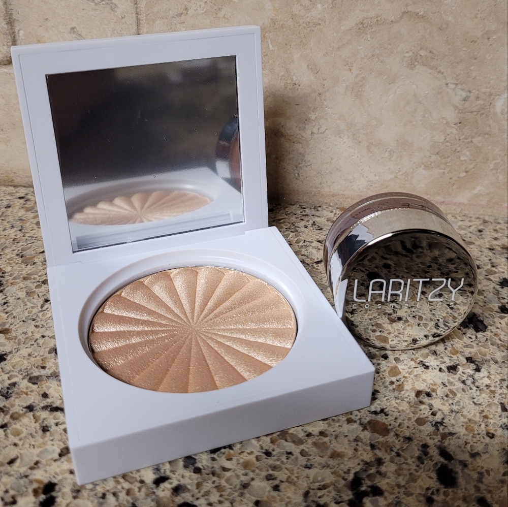 NEW Highlighter Duo